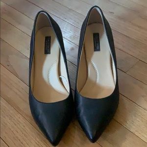 Black 3in high heels....barely worn!